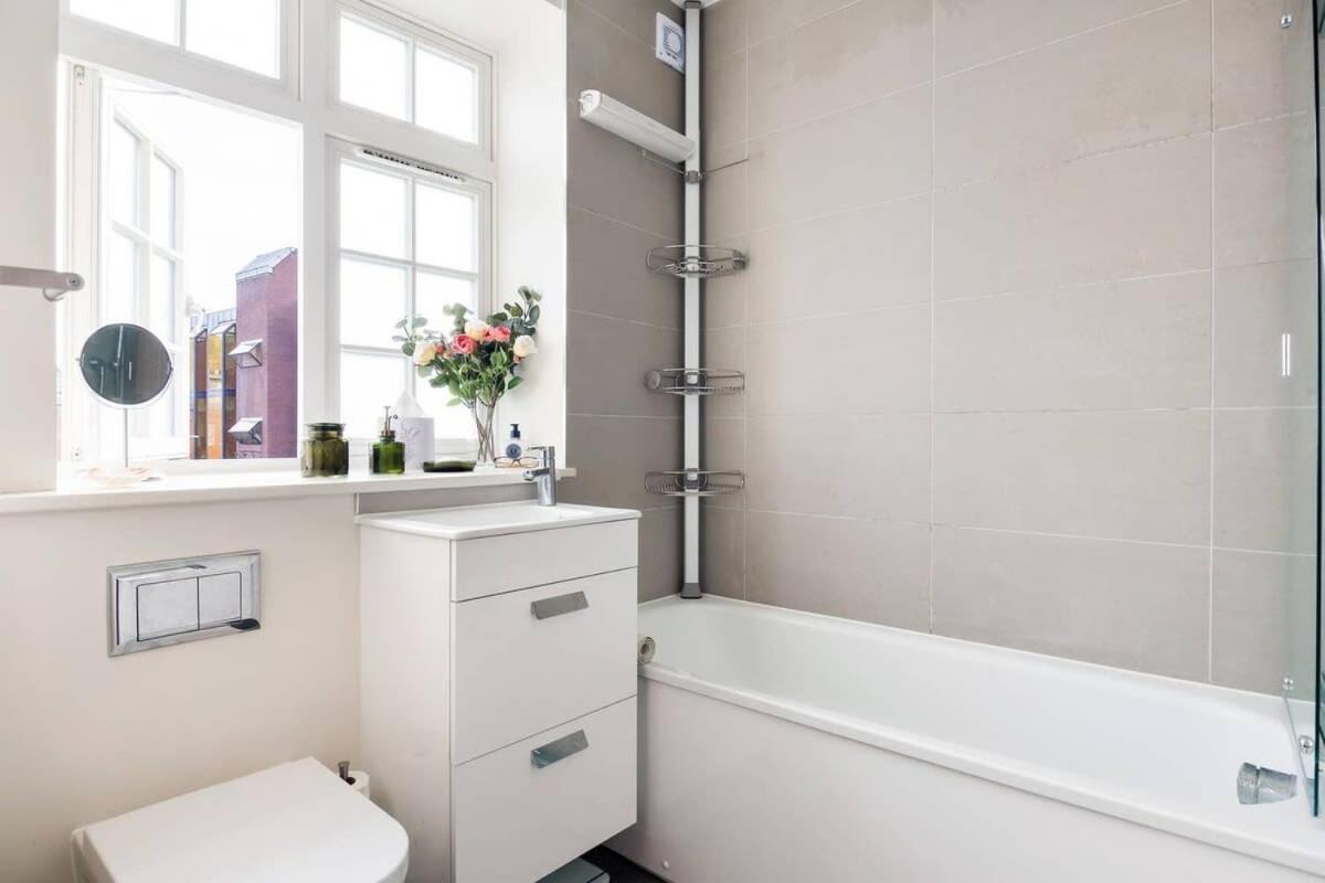 Large Luxury Studio In Heart Of Richmond Richmond  Exterior photo