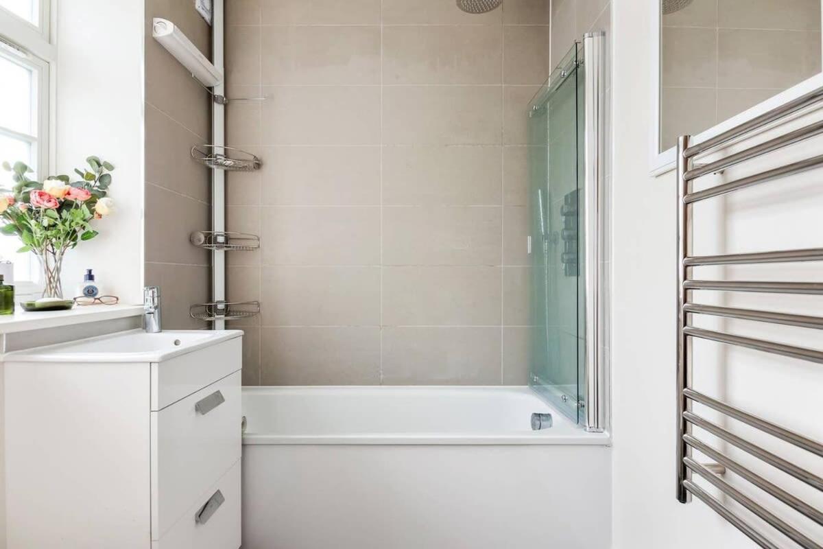 Large Luxury Studio In Heart Of Richmond Richmond  Exterior photo