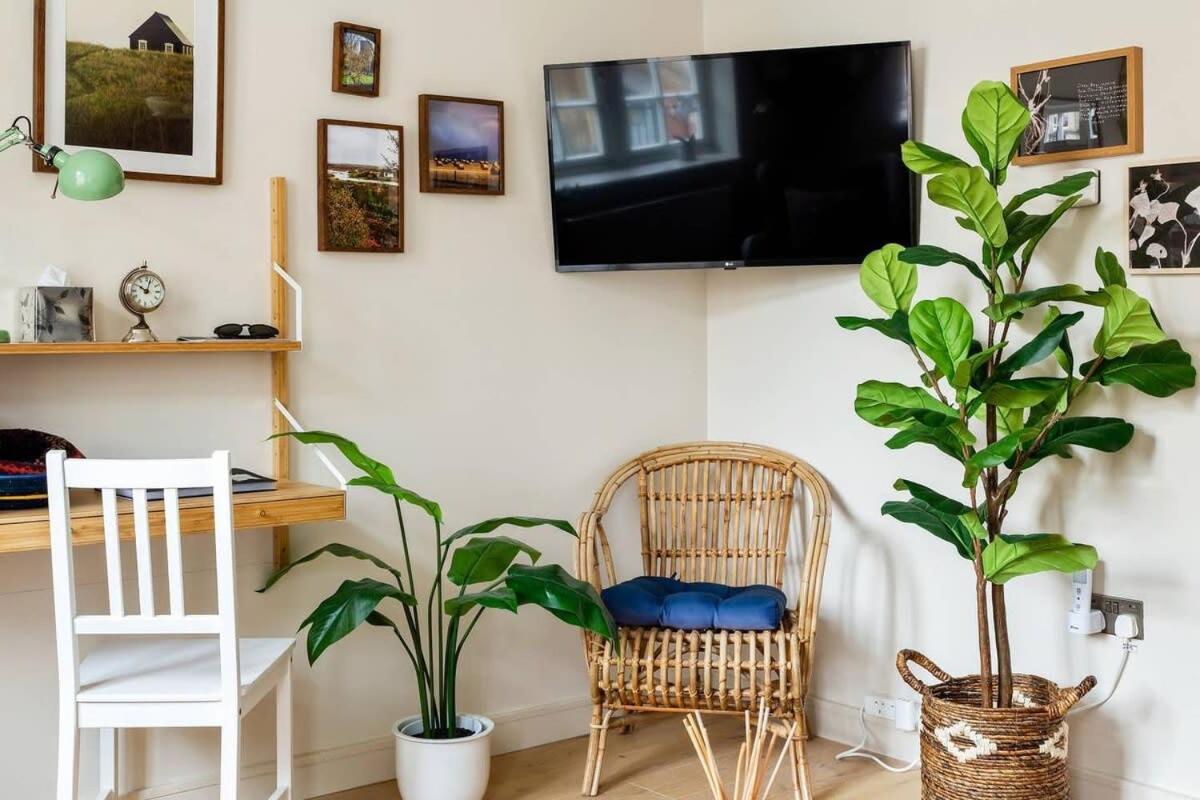 Large Luxury Studio In Heart Of Richmond Richmond  Exterior photo